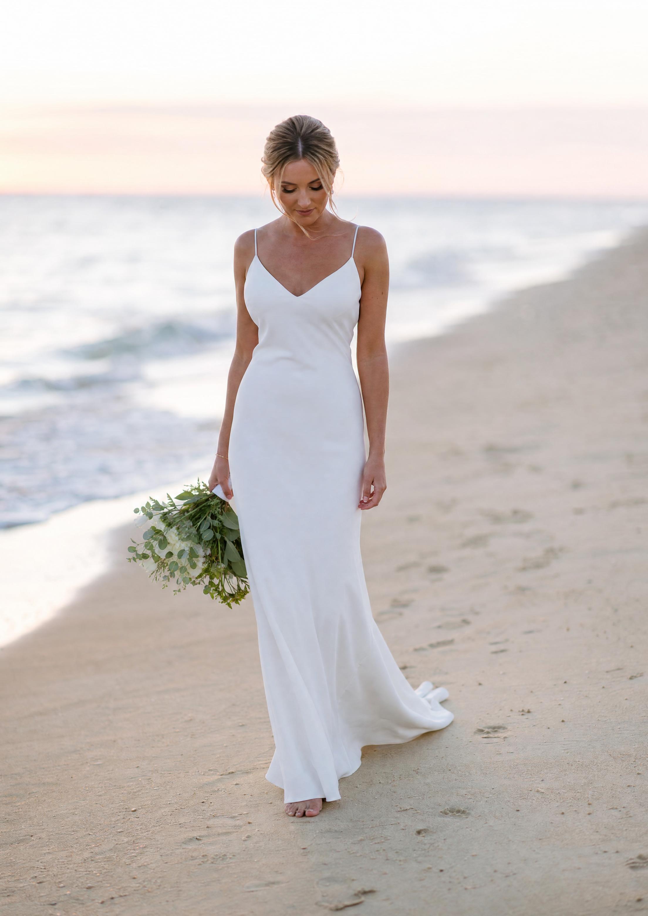 dresses for a beach wedding in florida Simple Attires How To Dress Beach Wedding Size:34 Long